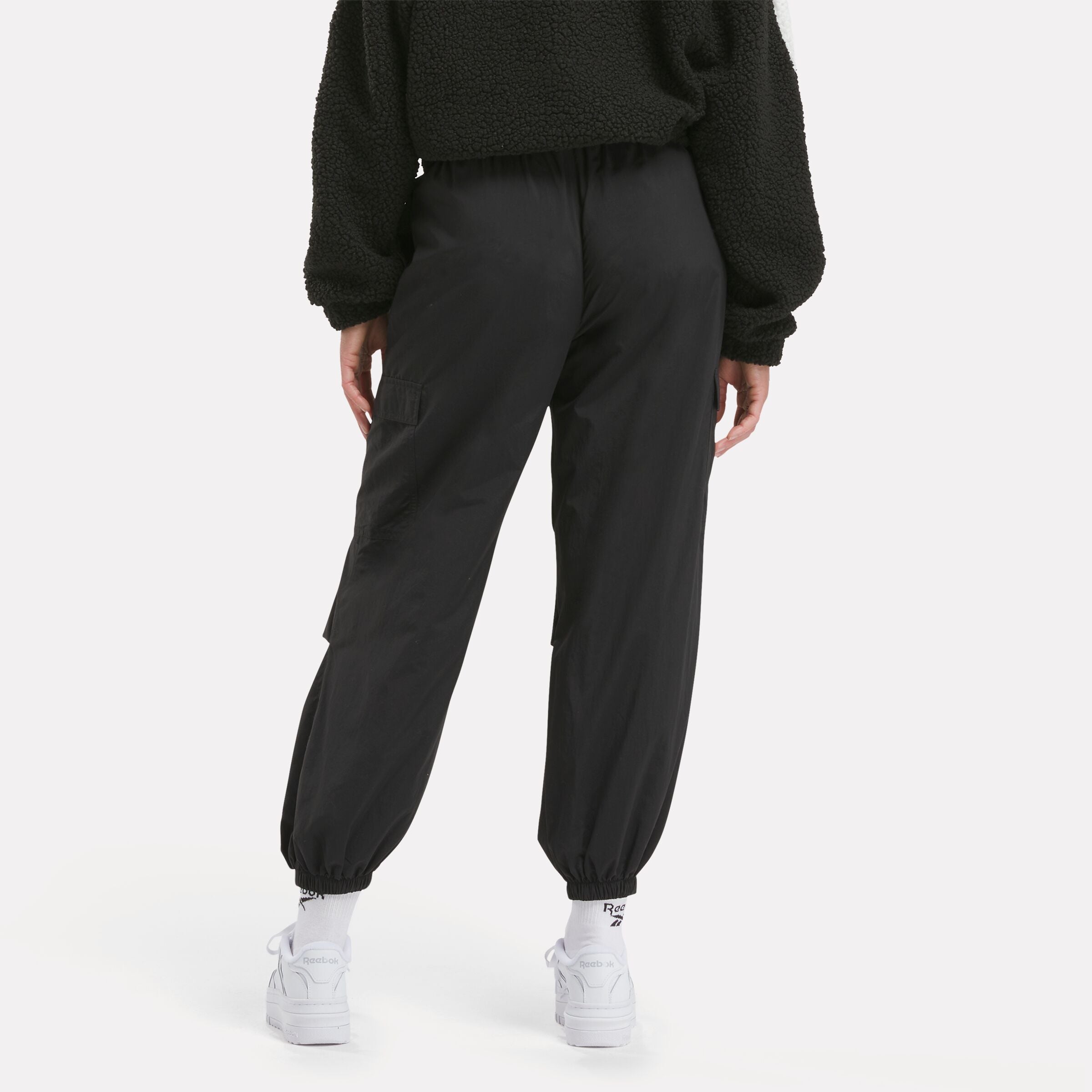 Reebok Women's Wde Cargo Pant  Reg In Black
