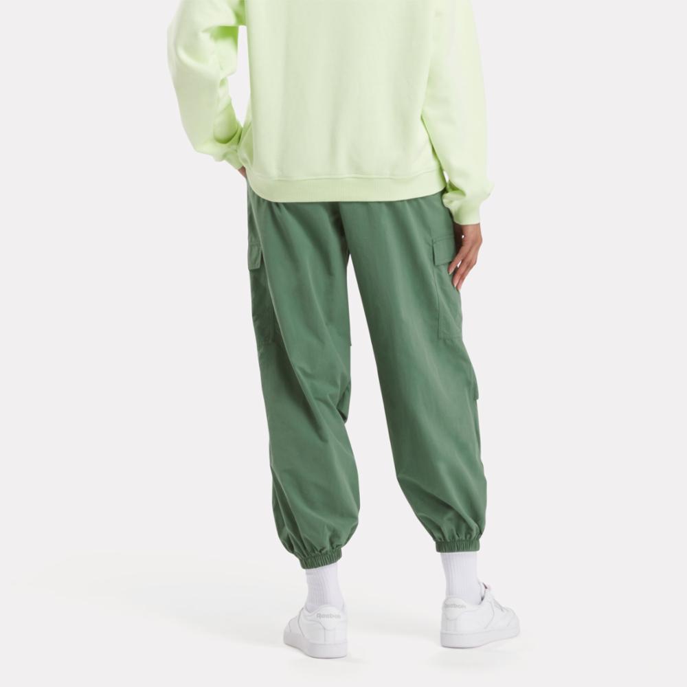 Reebok Apparel  Women's Wde Cargo Pant Reebok Classics App Women Green Reg