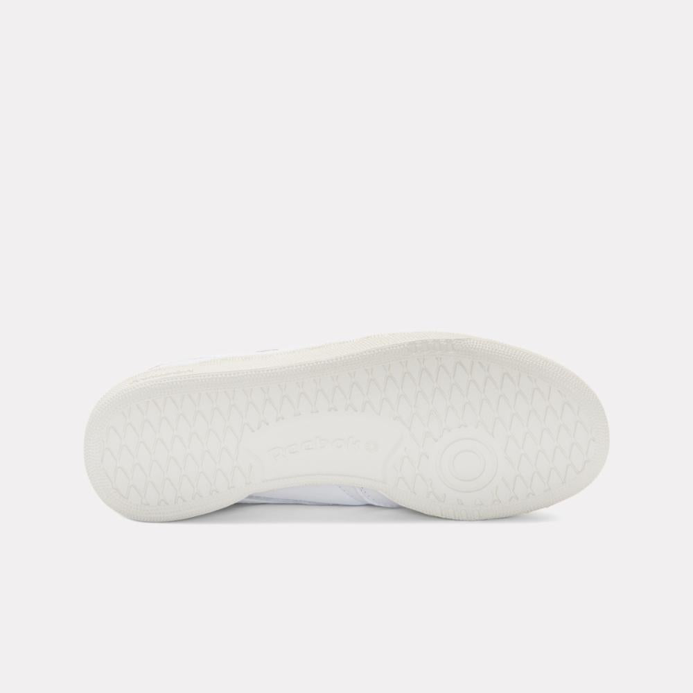 Reebok Women's Club C 85 Vintage  In White/Chalk/Energyred M