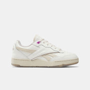 Reebok Women's Bb 4000 Ii   In Chalk/Sand/Hazy M