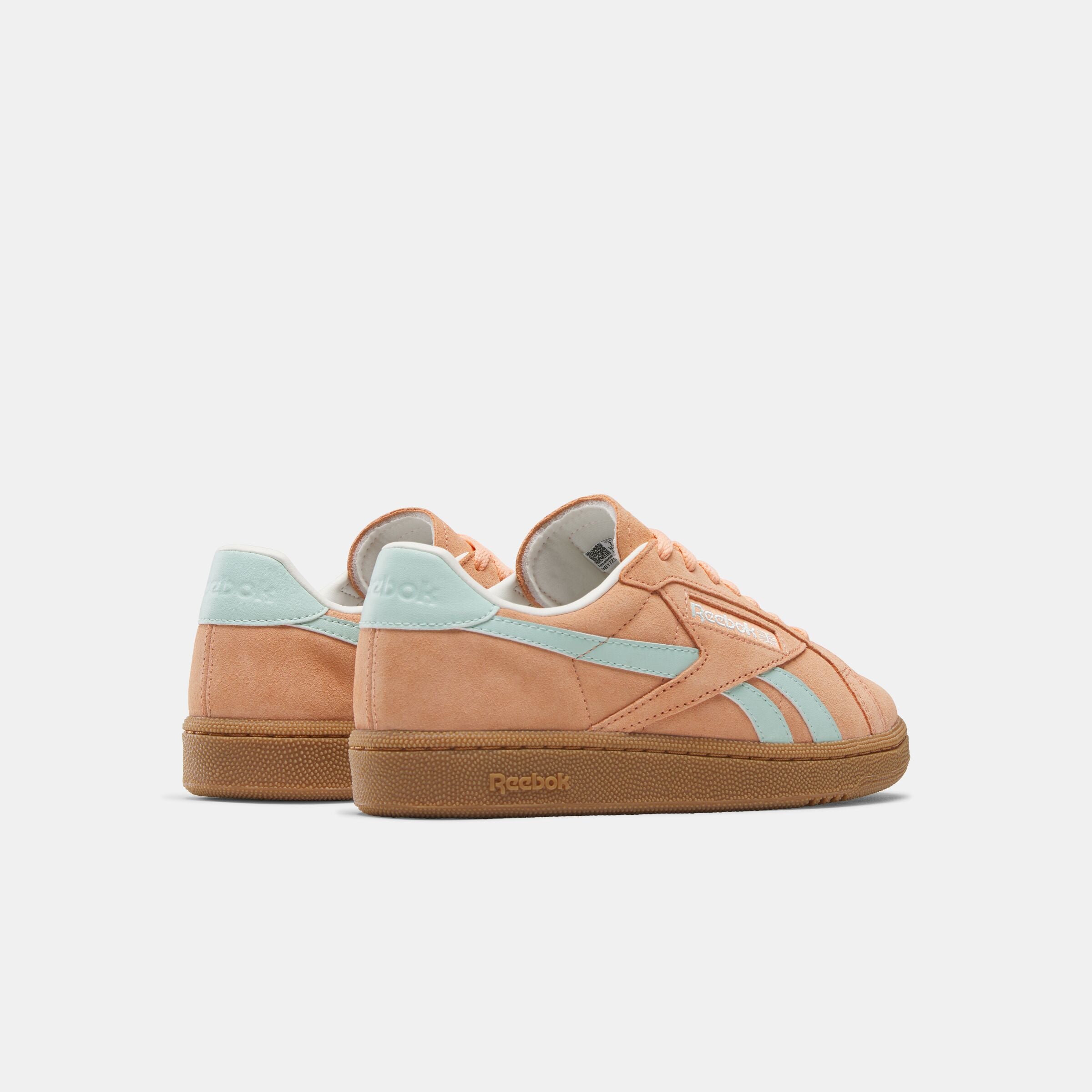 Reebok Women's Club C Grounds Uk  In Sunkissed Orange M