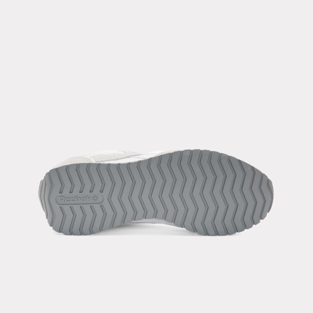 Reebok Women's Classic Az  In Barely M