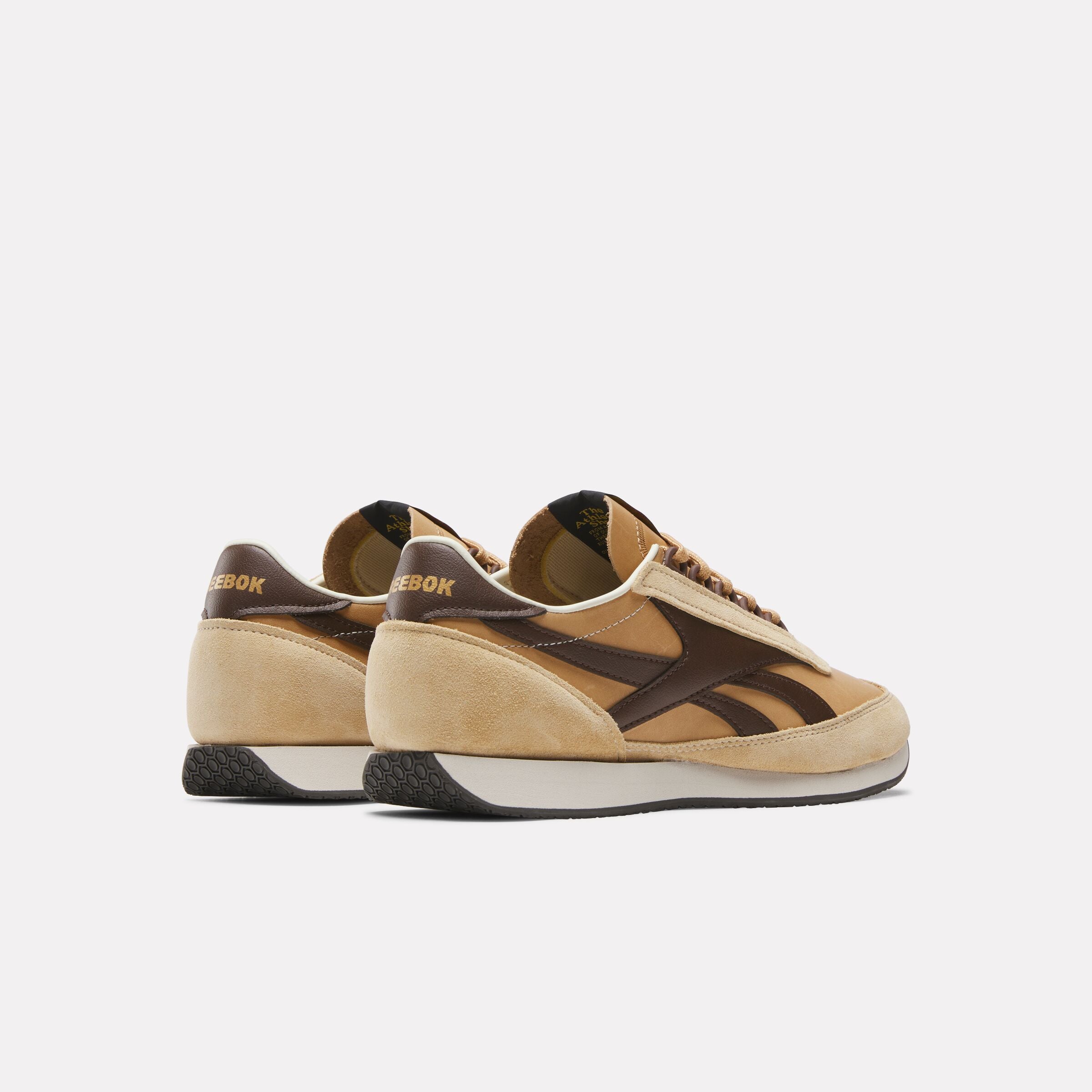 Reebok Unisex' Camargue  In Camel M