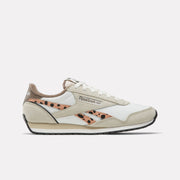 Reebok Women's Classic Az  In Chalk/Classic Beige/Trek Grey M