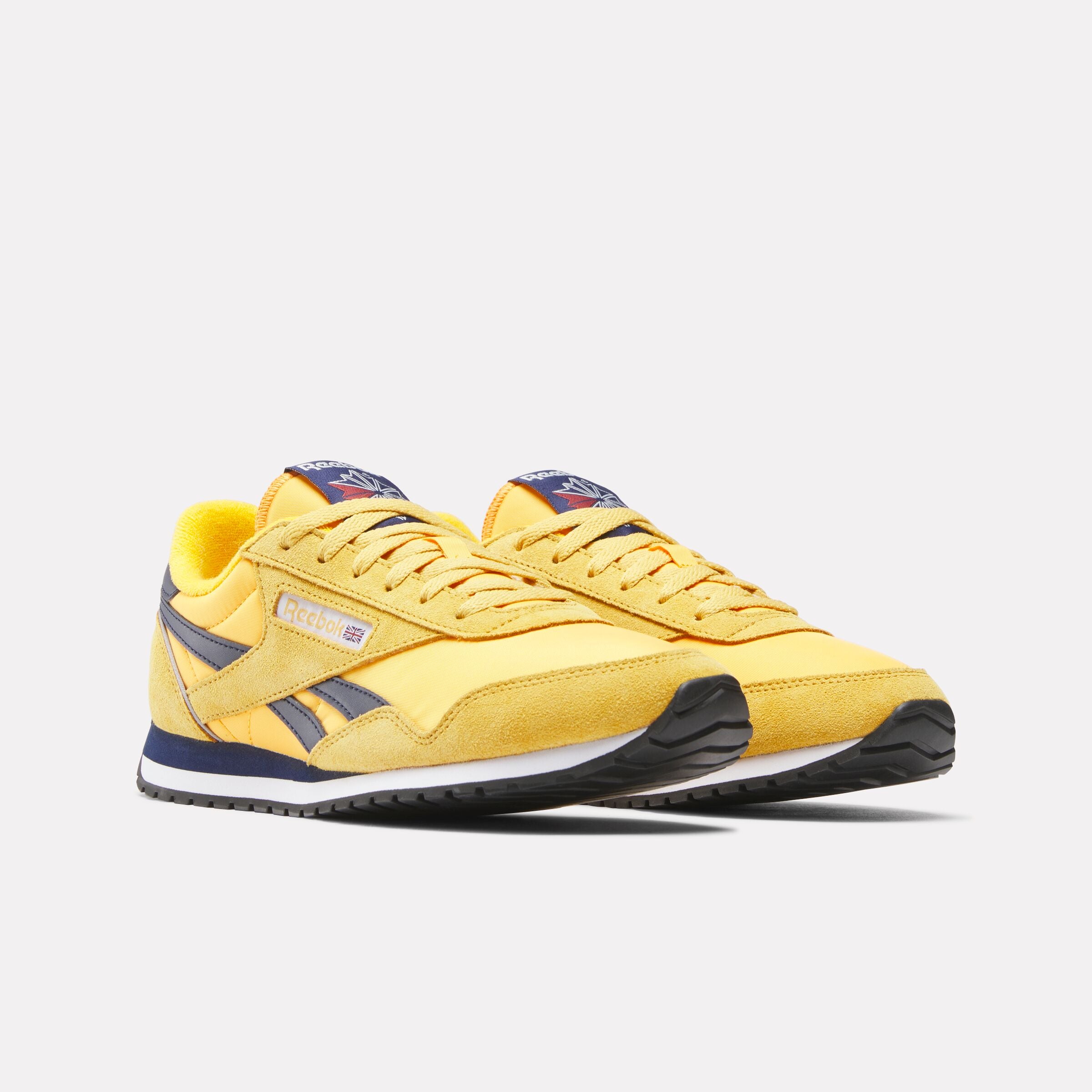 Reebok Unisex' Classic Az  In Collegiate M