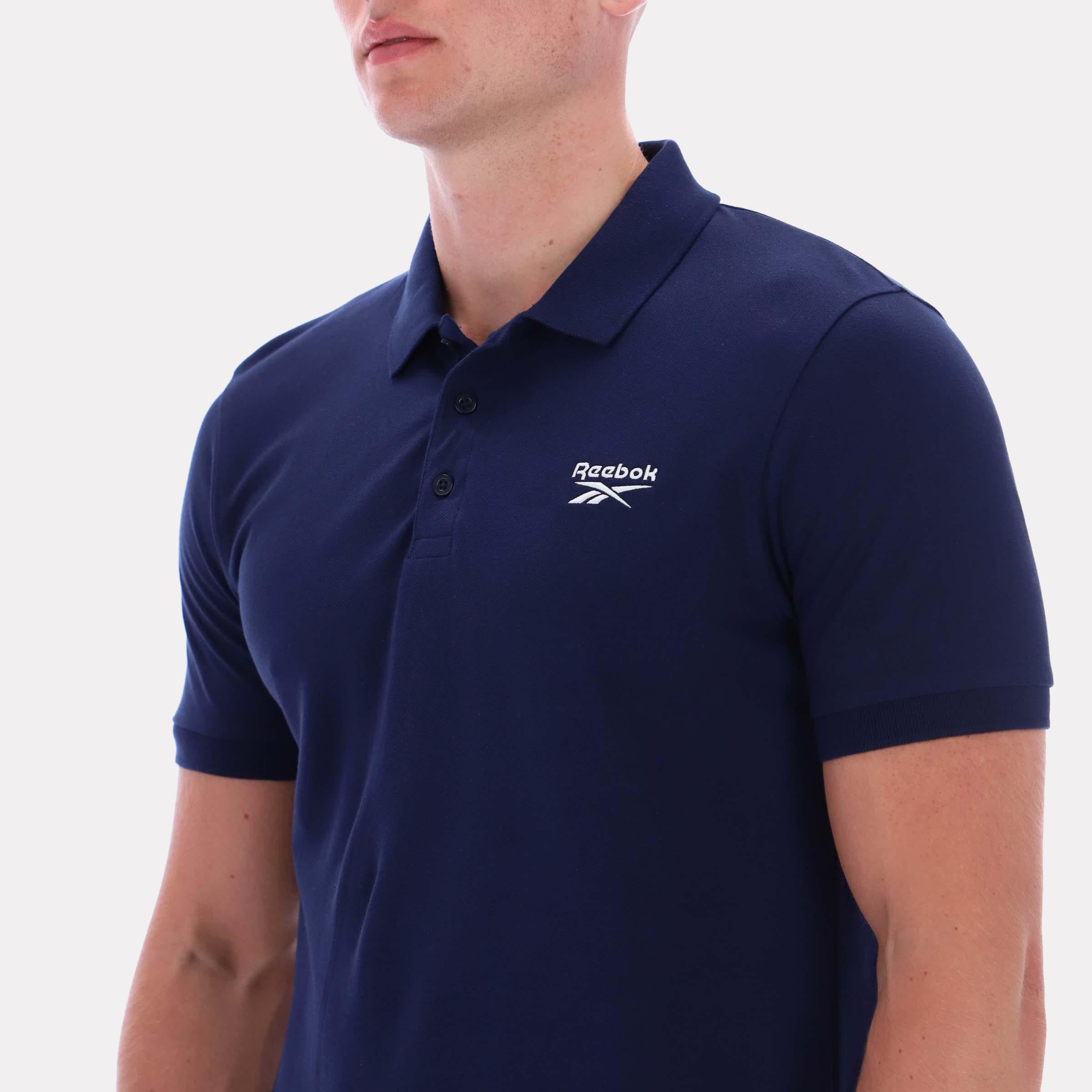 Polo brodé Blaze pour homme de Reebok Apparel, collection Reebok Classics, bleu standard.