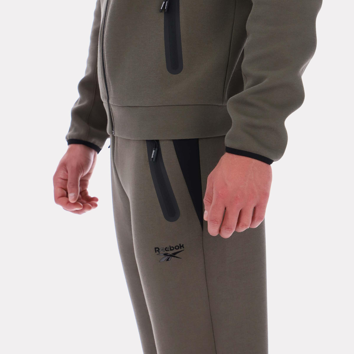 Reebok Men's Classic Jogger  In Army REG