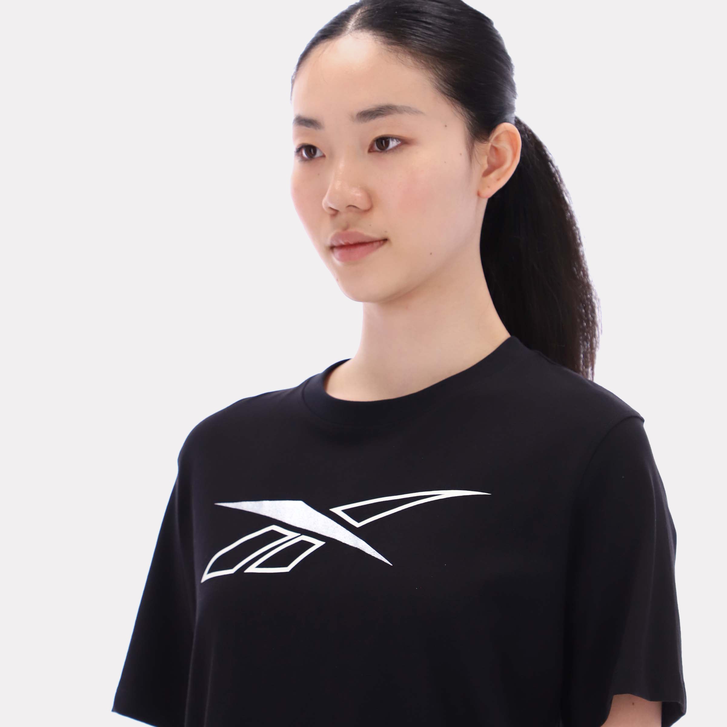 Reebok Women's Brielle Crew Neck Oversized Ss Tee  In Black REG