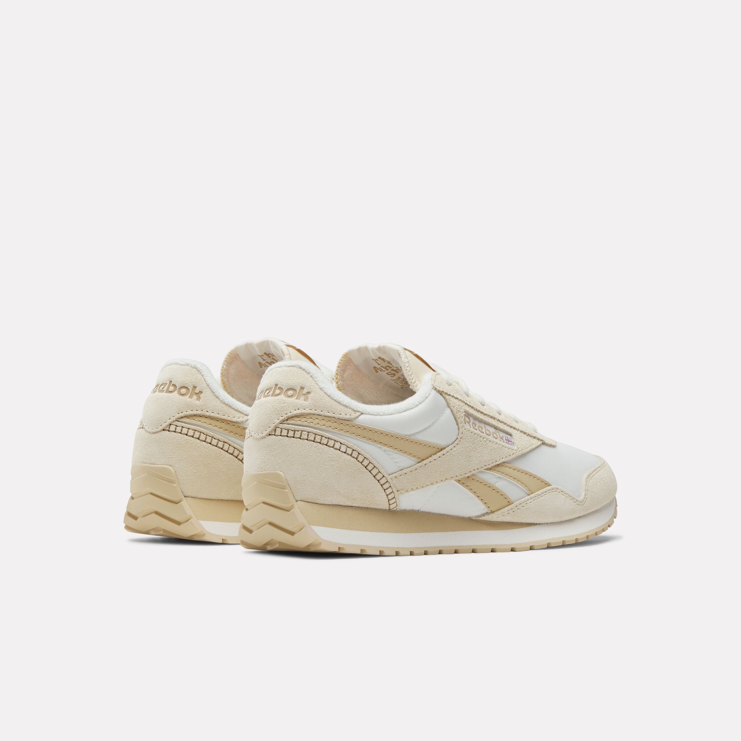 Reebok Women's Classic Az  In Chalk/Gingerroot M