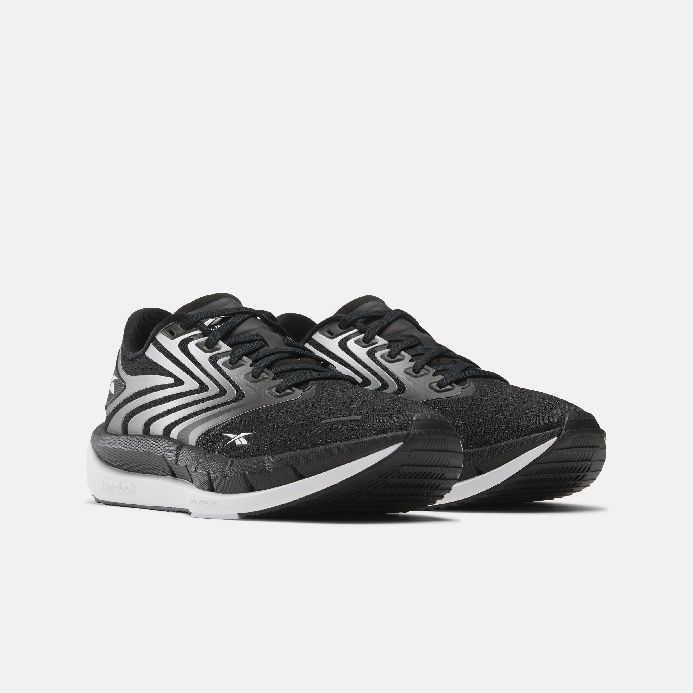 Reebok Women's Floatzig Tread  In Black/White M