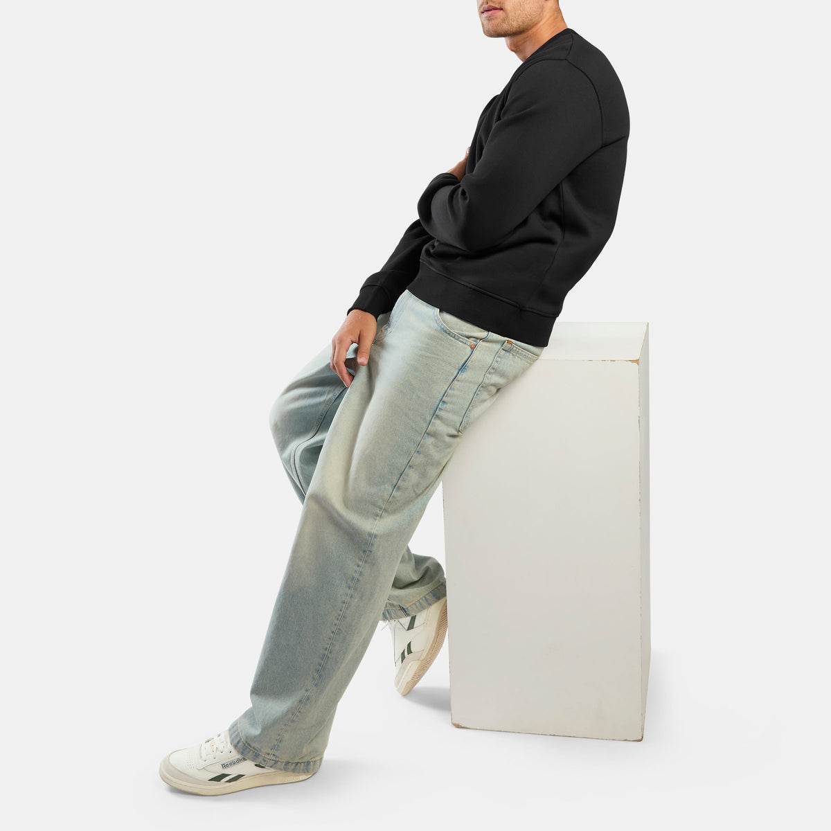 Reebok Men's Id 2-Colour Logo Fleece Crew Sweatshirt  In Black REG