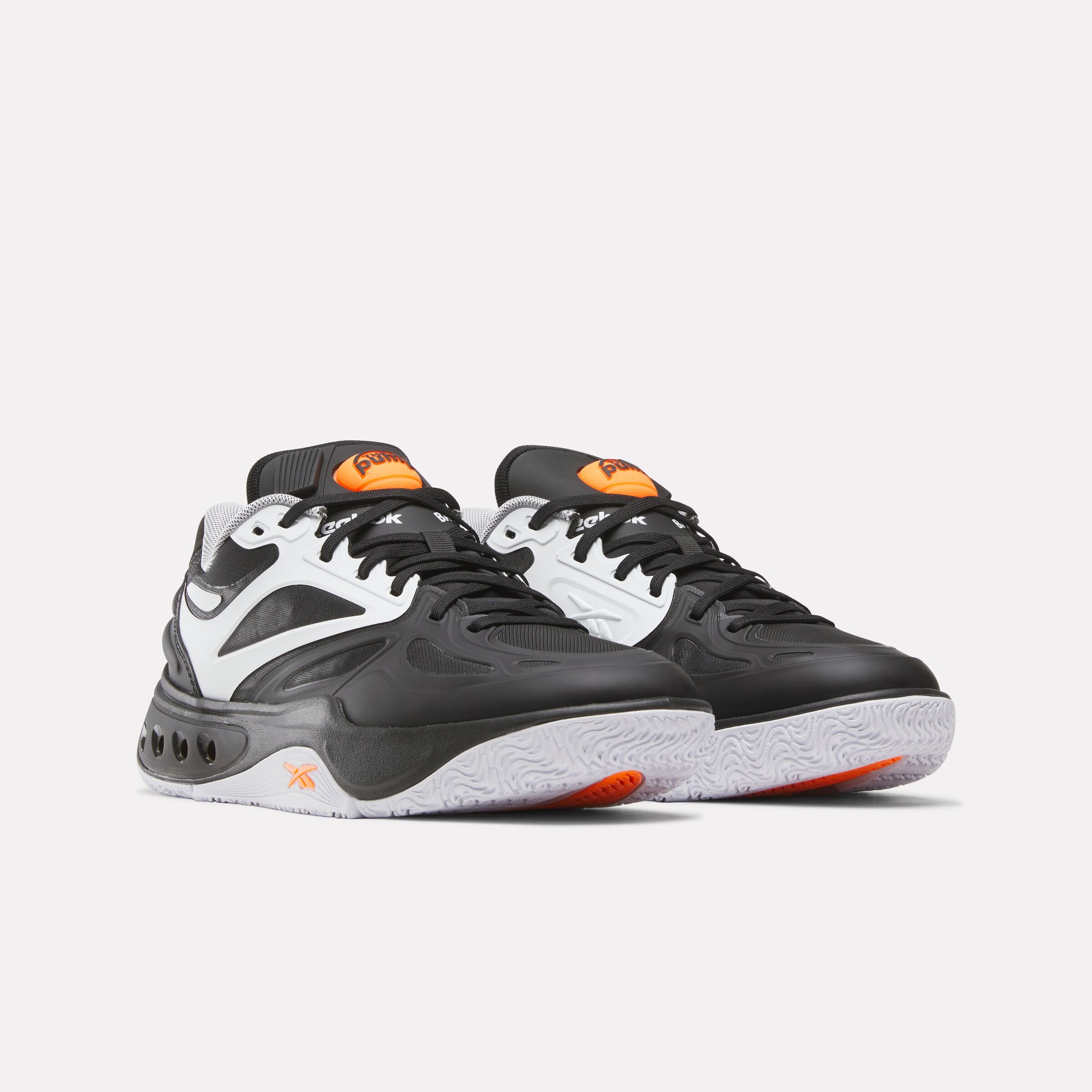 Reebok Unisex' Engine A Pump   In White/Black M