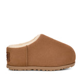 Ugg Women's Pumped Slide in Chestnut