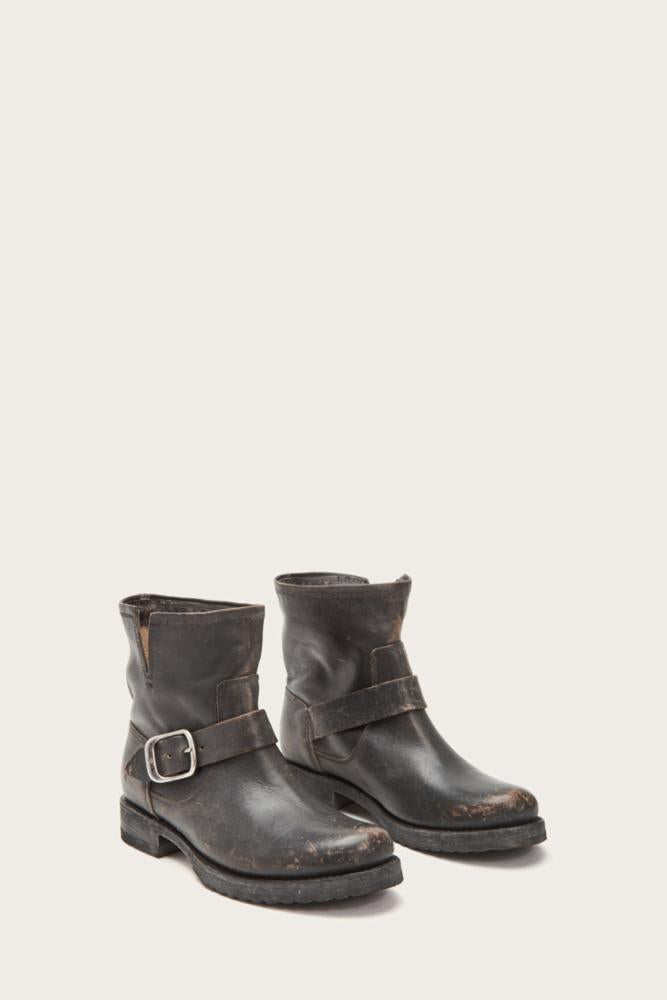 Frye  Women's Veronica Bootie Black M