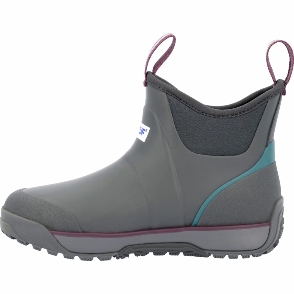 Xtratuf Women's S 6 Adb Ice Rubber Ankle Deck Boot Ice Grey M
