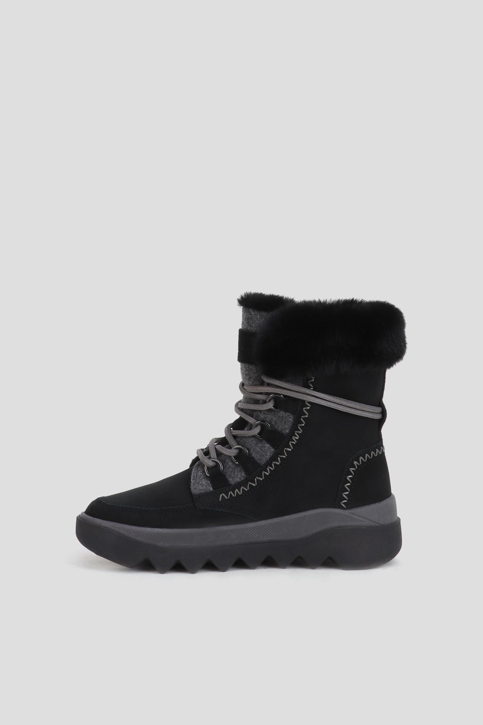 Cougar Women's Betina In Black