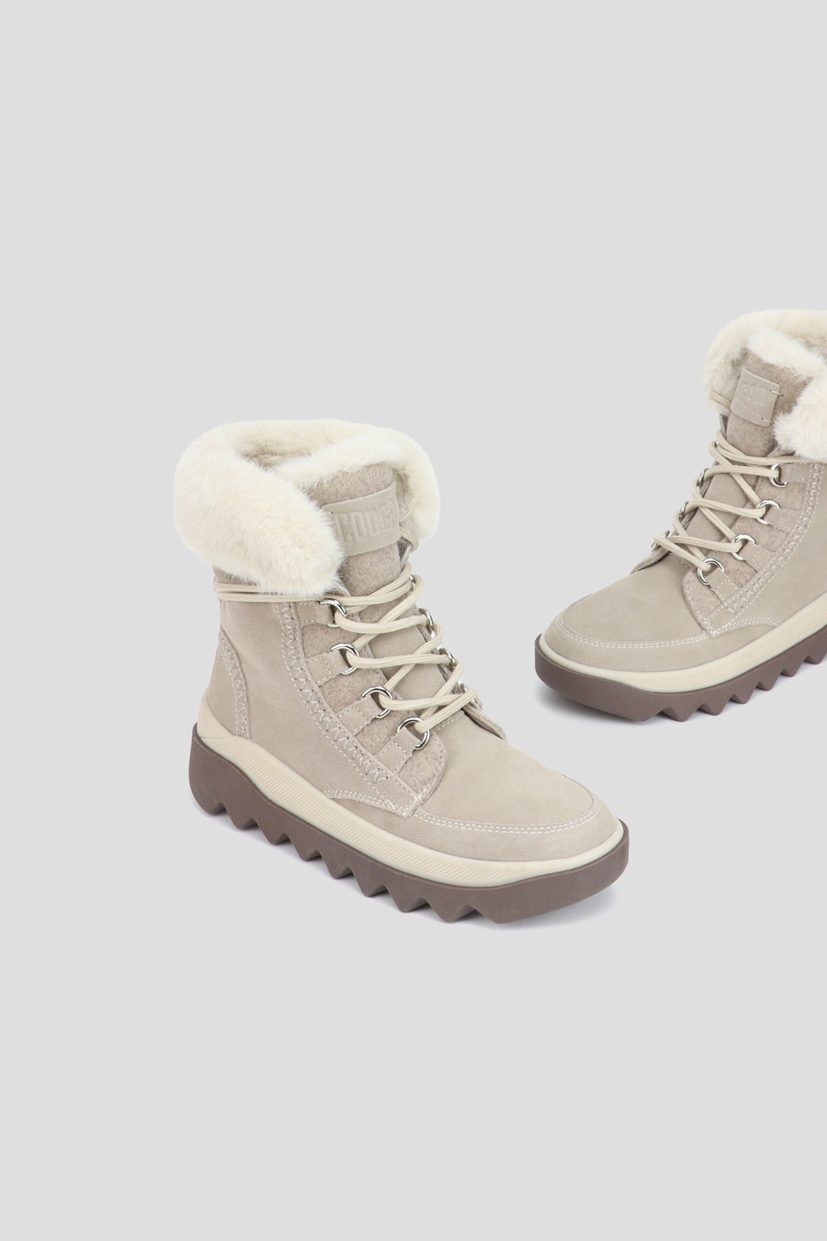 Cougar Women's Betina In Mushroom