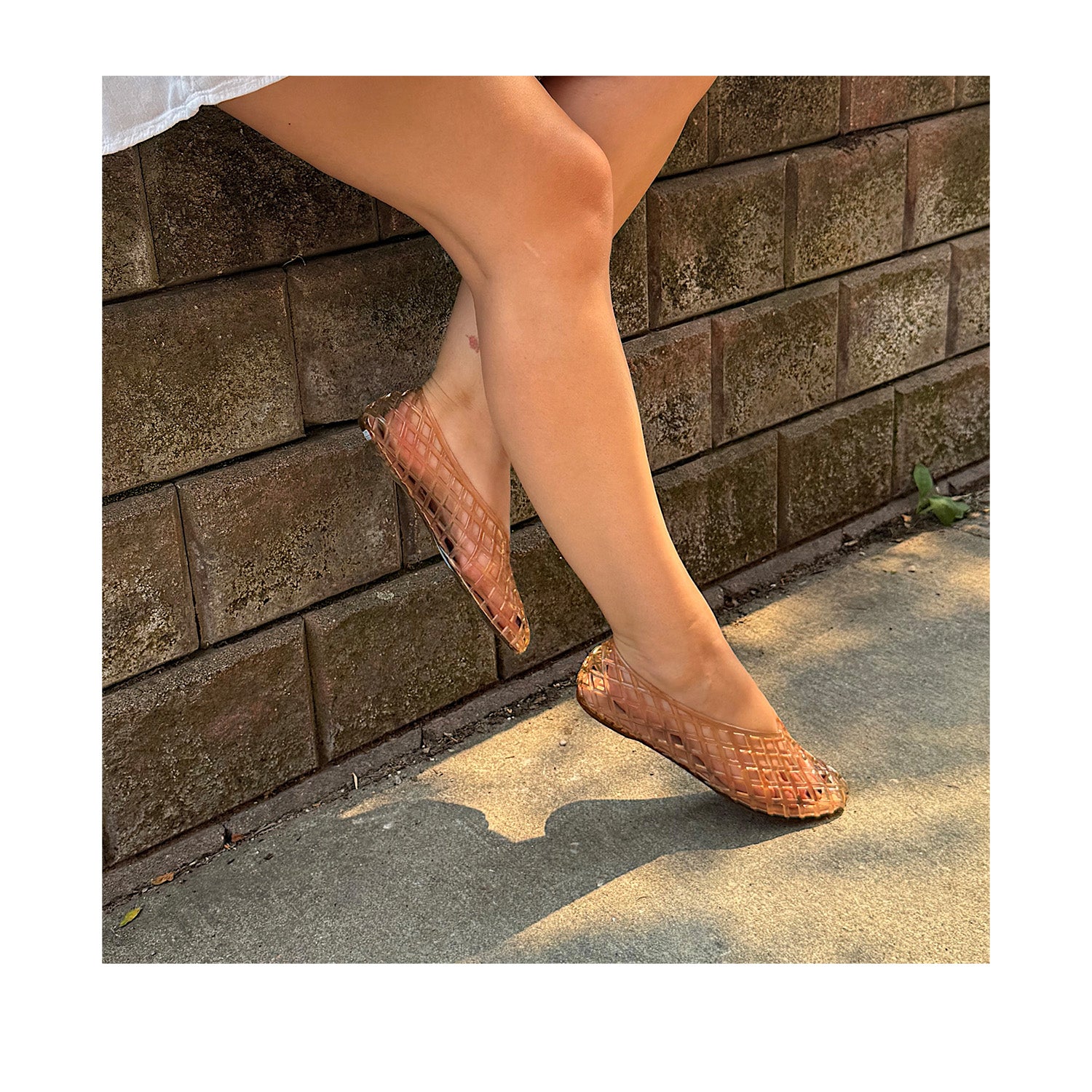 Grahame James Women's Geneva Jelly Flat in Champagne