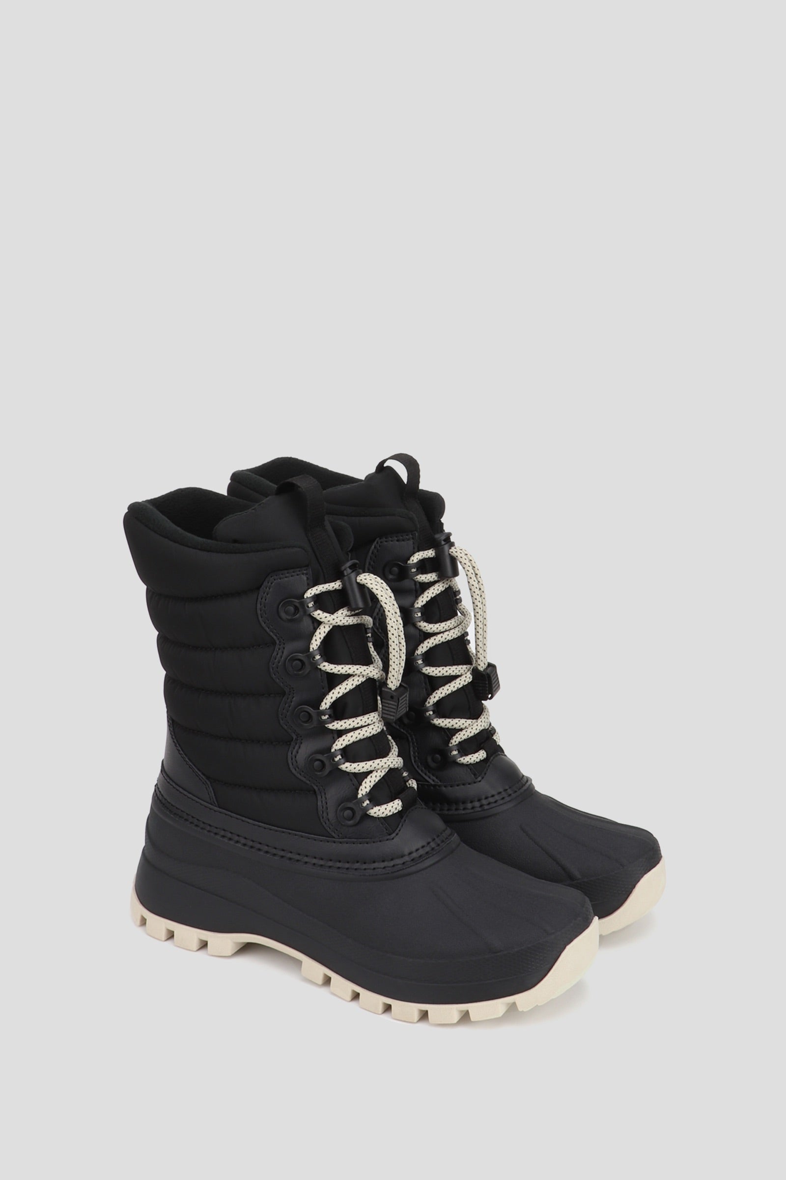 Cougar Women's Faxe In Black