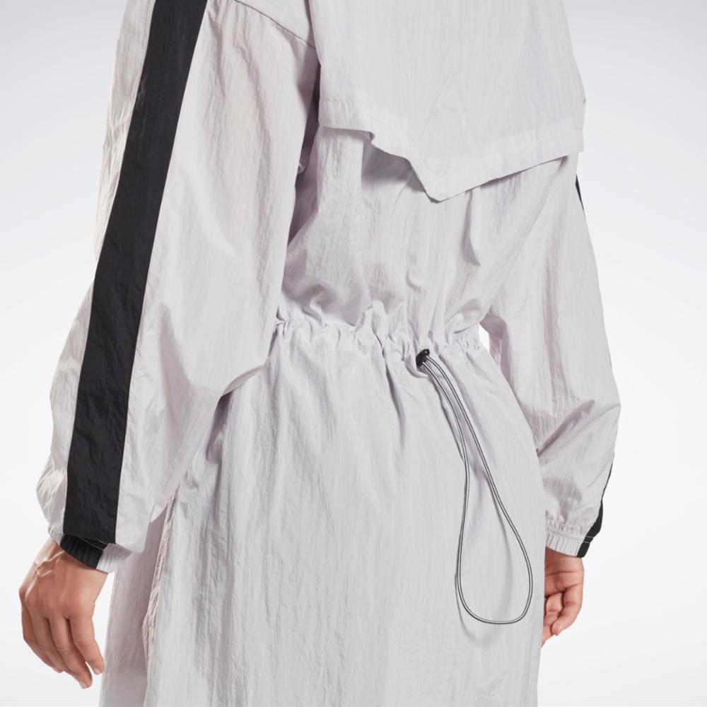 Veste tissée Reebok pour femme, gris standard. Application d'entraînement Reebok pour femme.