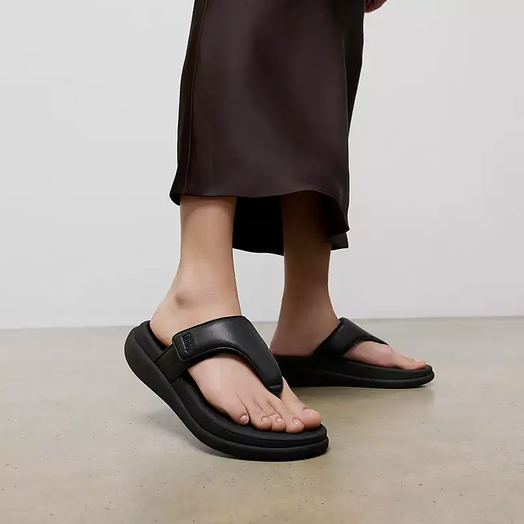 Sandales Fitflop F-Mode Go pour femmes, entre-doigts ajustables, entièrement noires