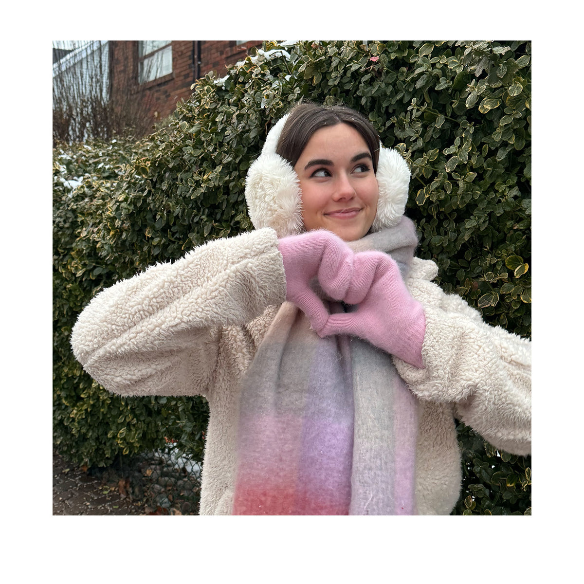 FLOOF Women's Wool Mittens in Pink