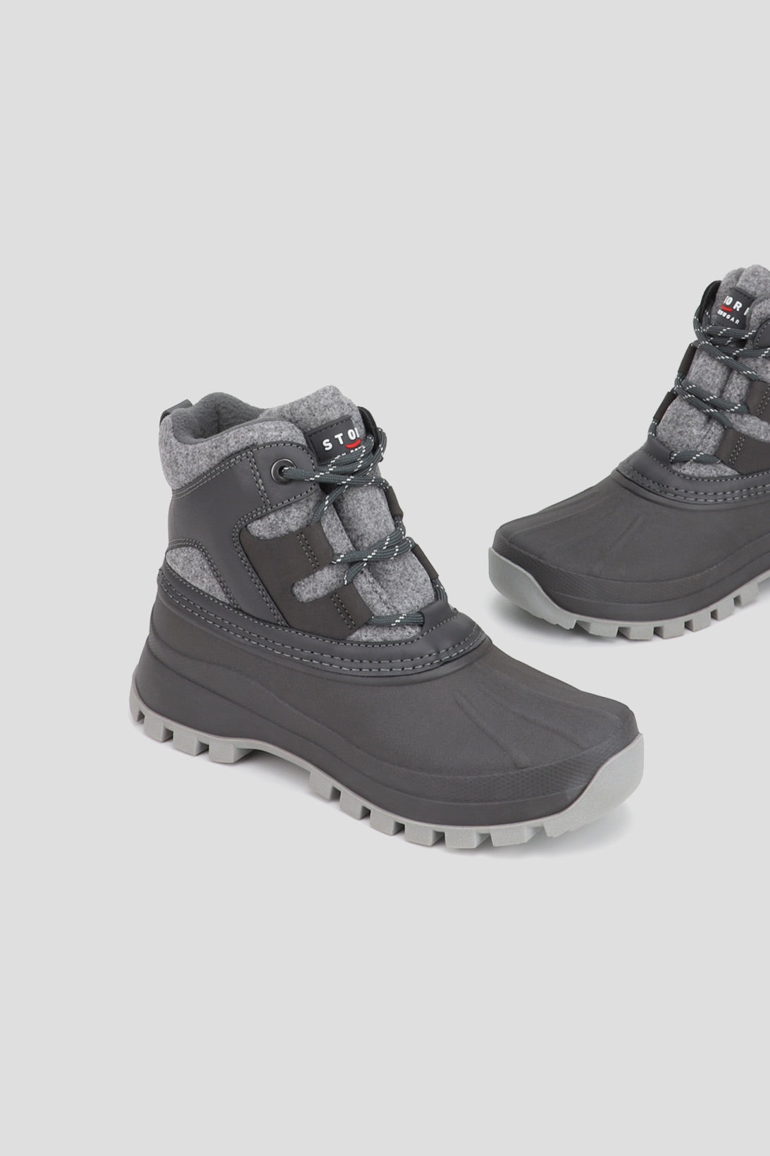 Cougar Women's Flynn In Charcoal