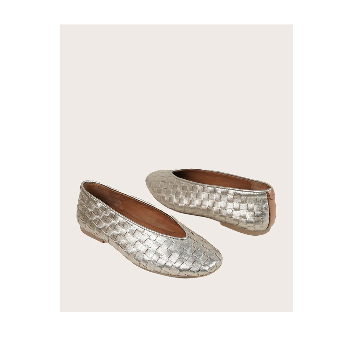 Gentle Souls Women's Willow Woven in Gravel