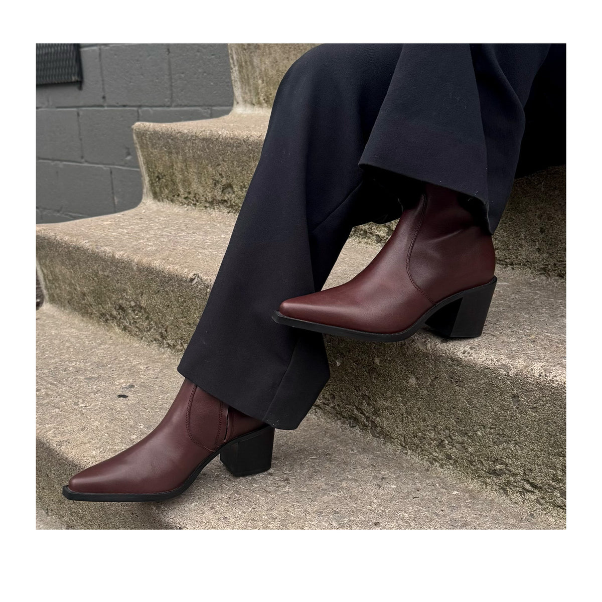 Grahame James Women's Soho in Brown