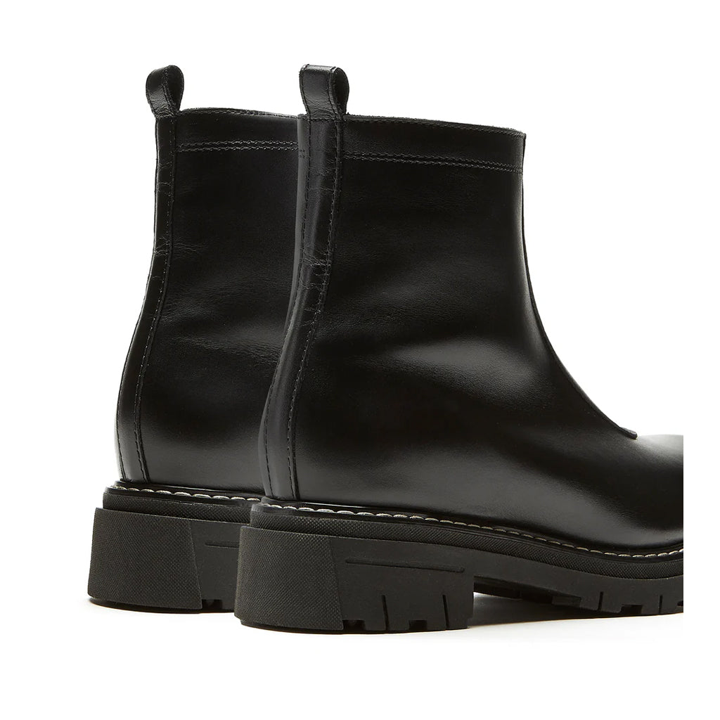 La Canadienne Women's Delta in Black Leather
