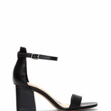 Vince Camuto Margry Black M