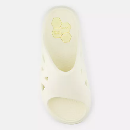 New Balance Unisex Fresh Foam RCVRY Slide in Angora