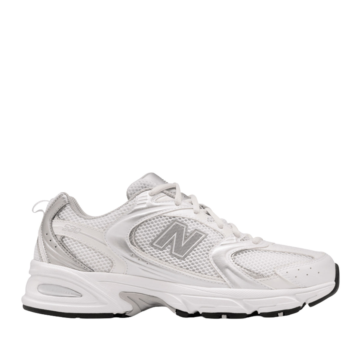 New Balance Unisex 530 in White/Silver Metallic