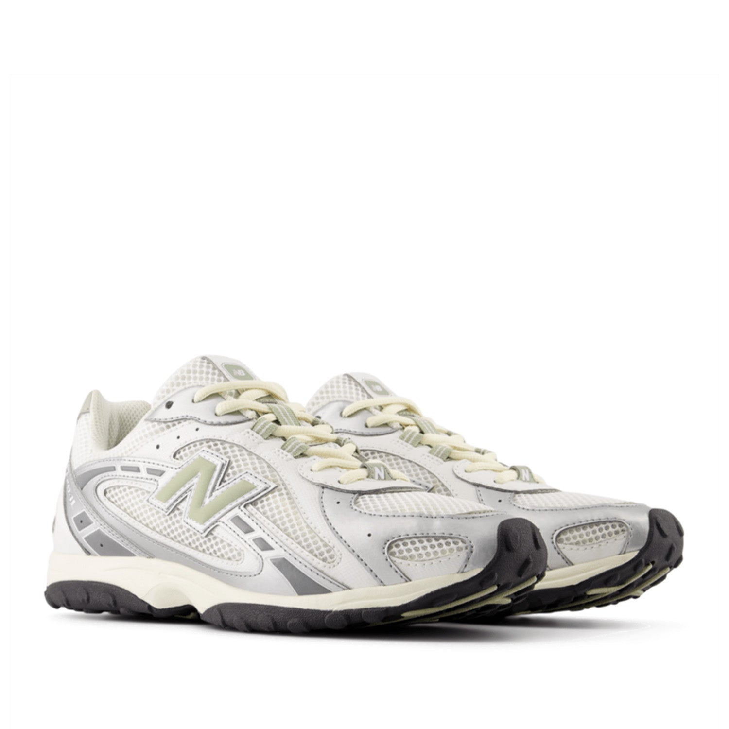 New Balance Unisex 204L in Silver Metallic/Garter Snake