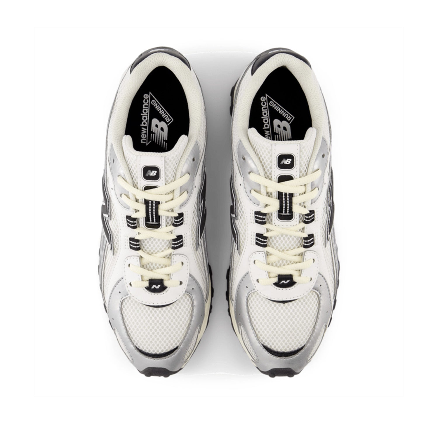 New Balance Unisex 204L in Silver Metallic/Black