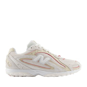 New Balance Unisex 204L in Sea Salt/Bone/Pink Eraser