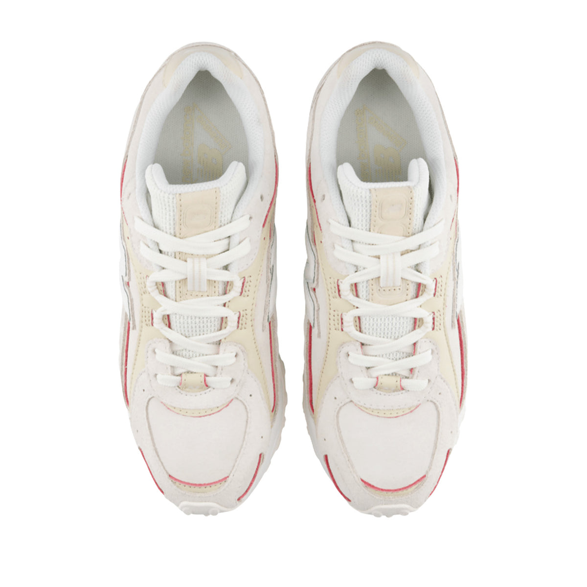 New Balance Unisex 204L in Sea Salt/Bone/Pink Eraser