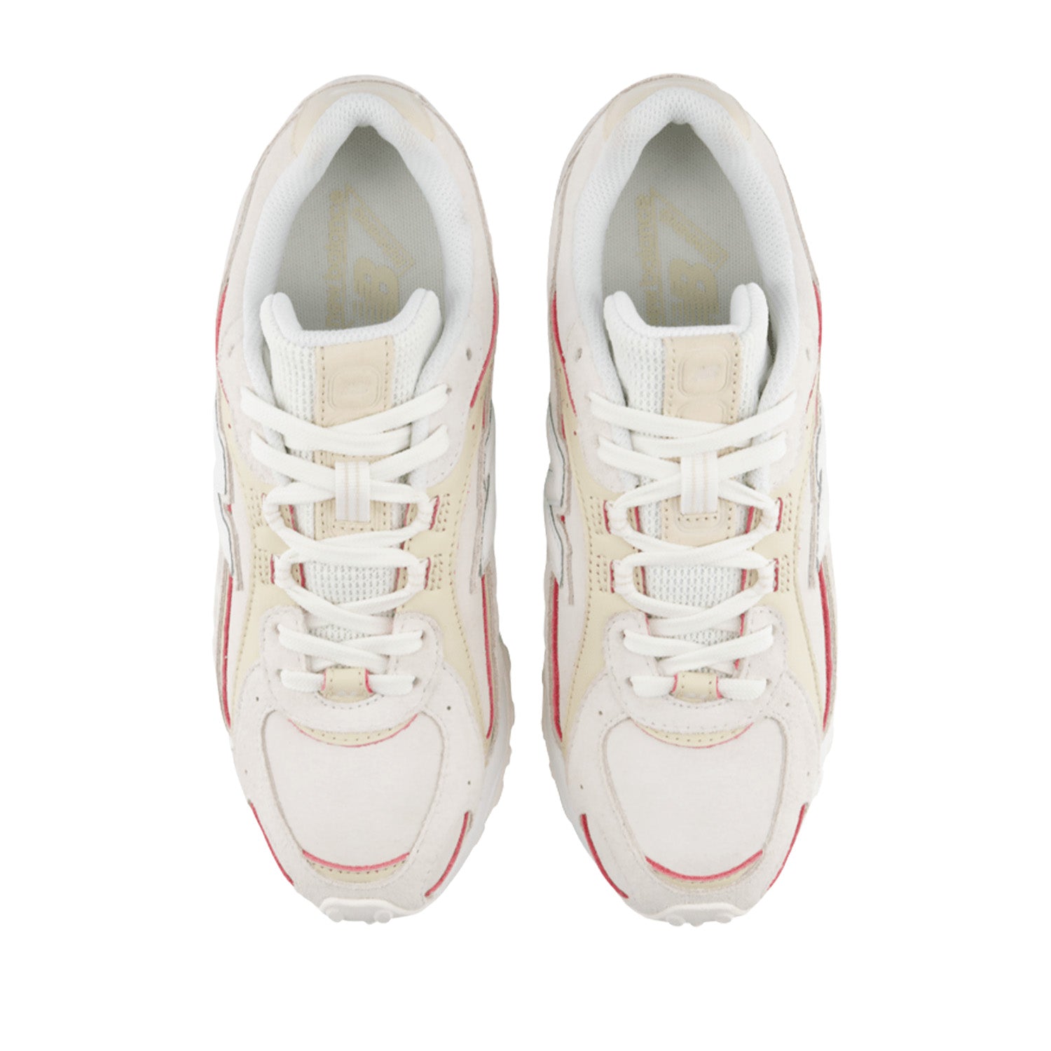 New Balance Unisex 204L in Sea Salt/Bone/Pink Eraser