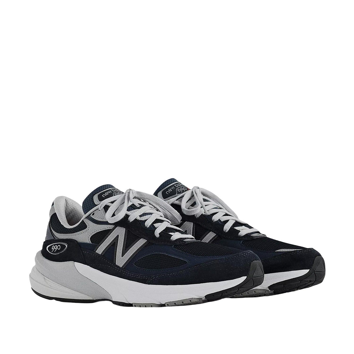 New Balance Women's Made in USA 990v6 in Navy/White