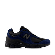 New Balance Unisex 2002R in Dark Night/ Black
