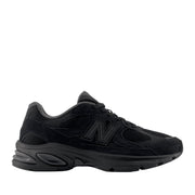 New Balance Unisex 2010 in Black/Black