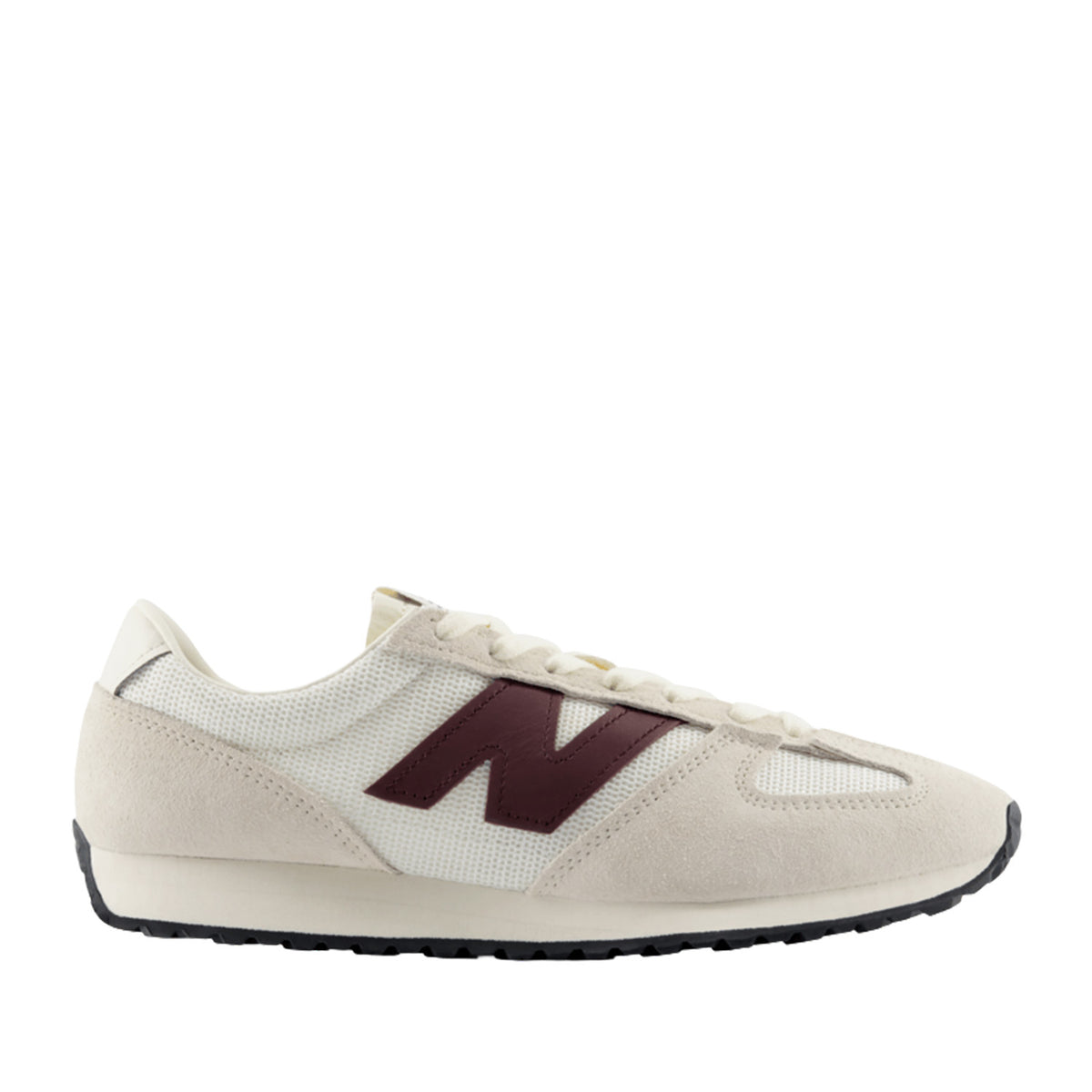 New Balance Unisex 471 in Linen/Sea Salt