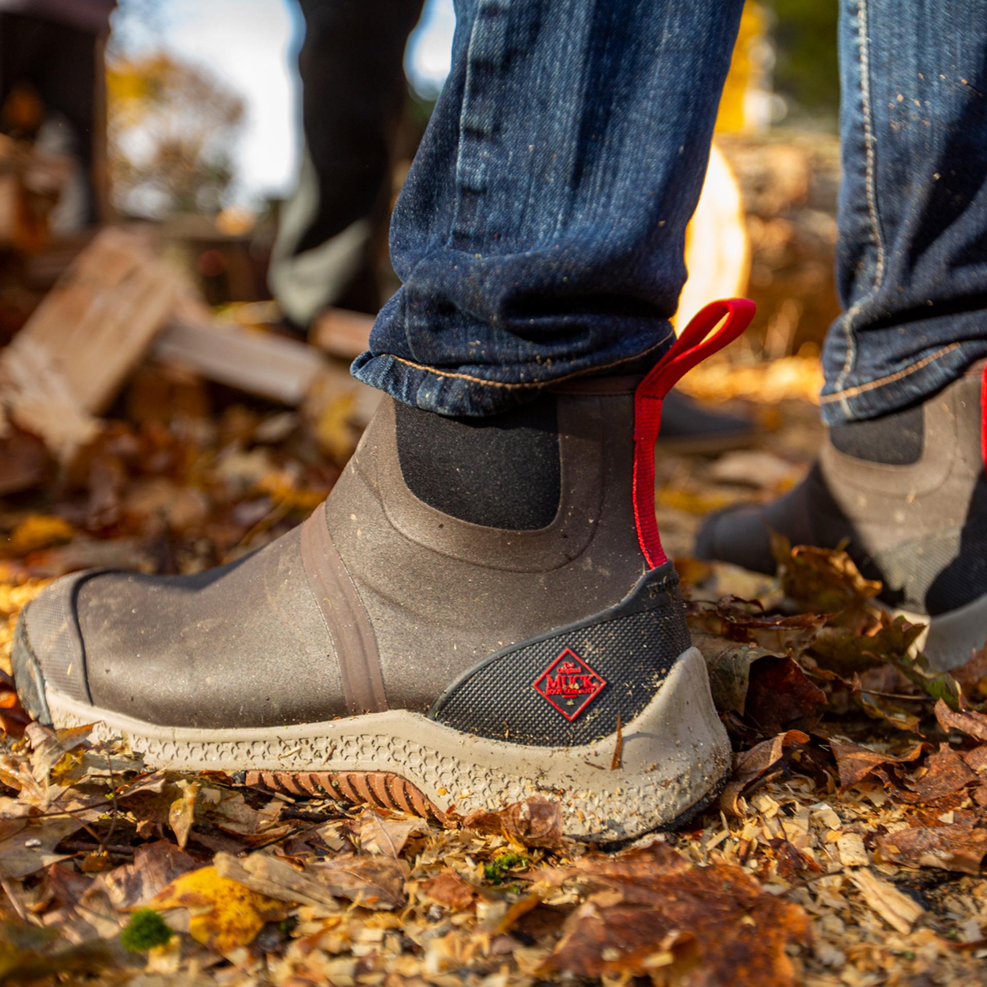 Muck Footwear  Men's Outscape Chelsea Outscape Brown M