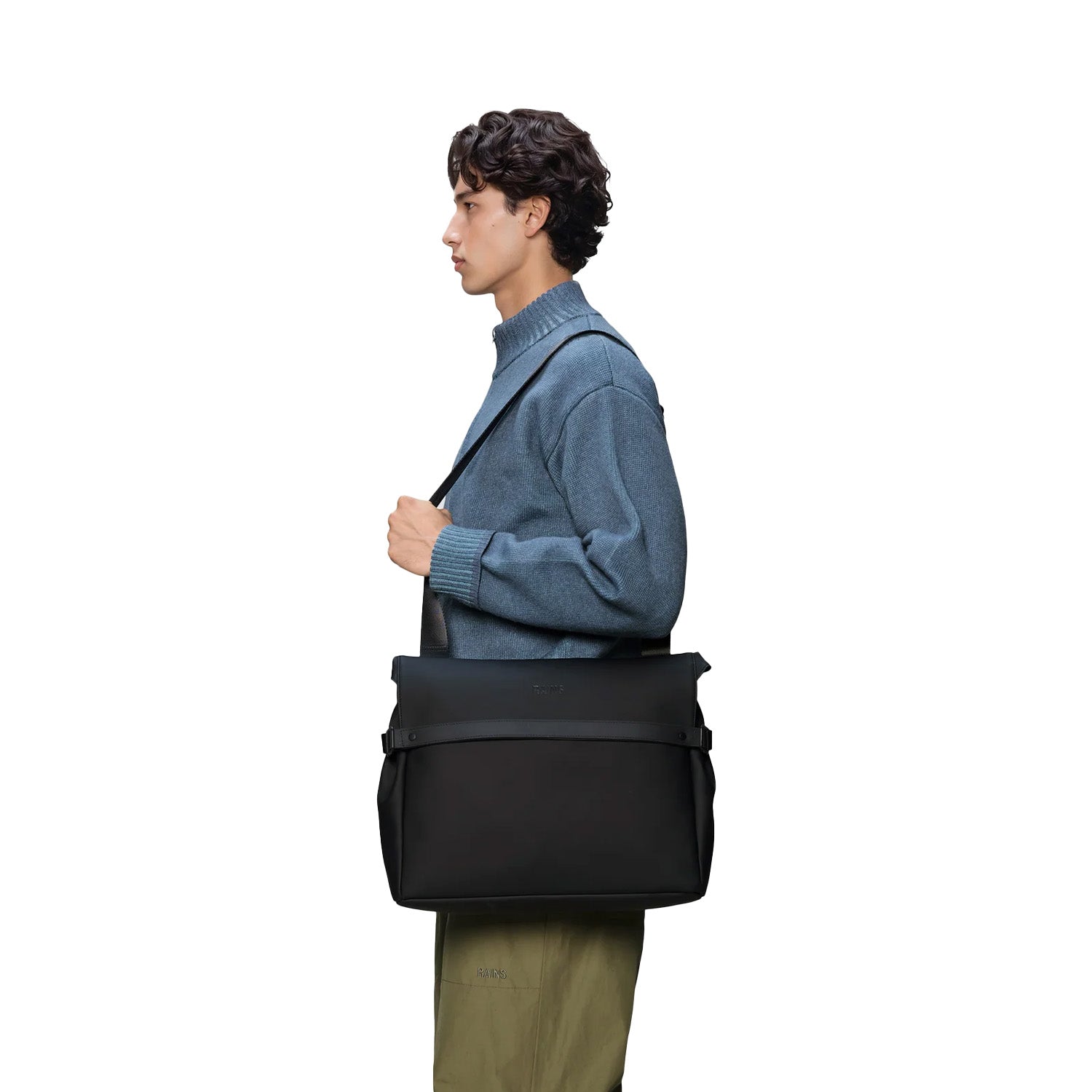 Rains OTG Messenger Bag W3 in Black
