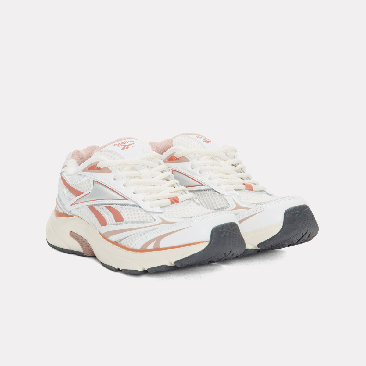 Reebok Women's Belwave  In White/Chalk/Fadedred M