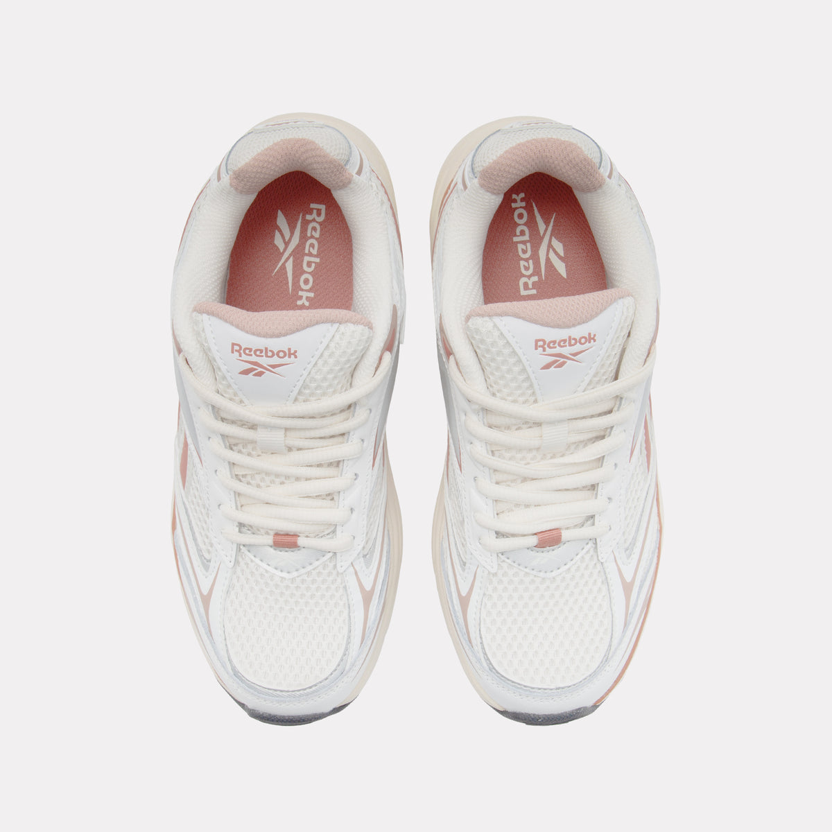 Reebok Women's Belwave  In White/Chalk/Fadedred M