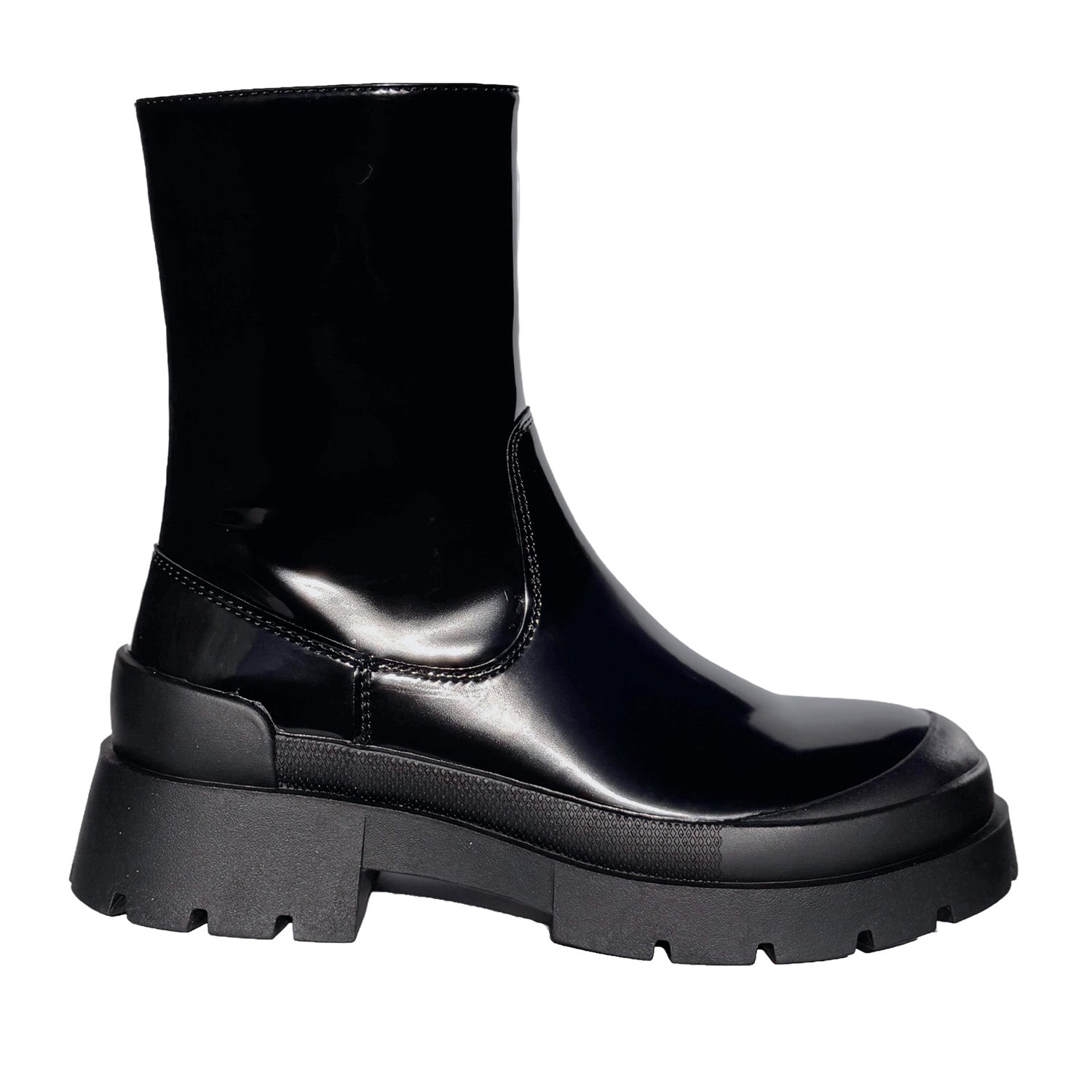 Patrouille du parc des femmes de réconfort religieuses en noir