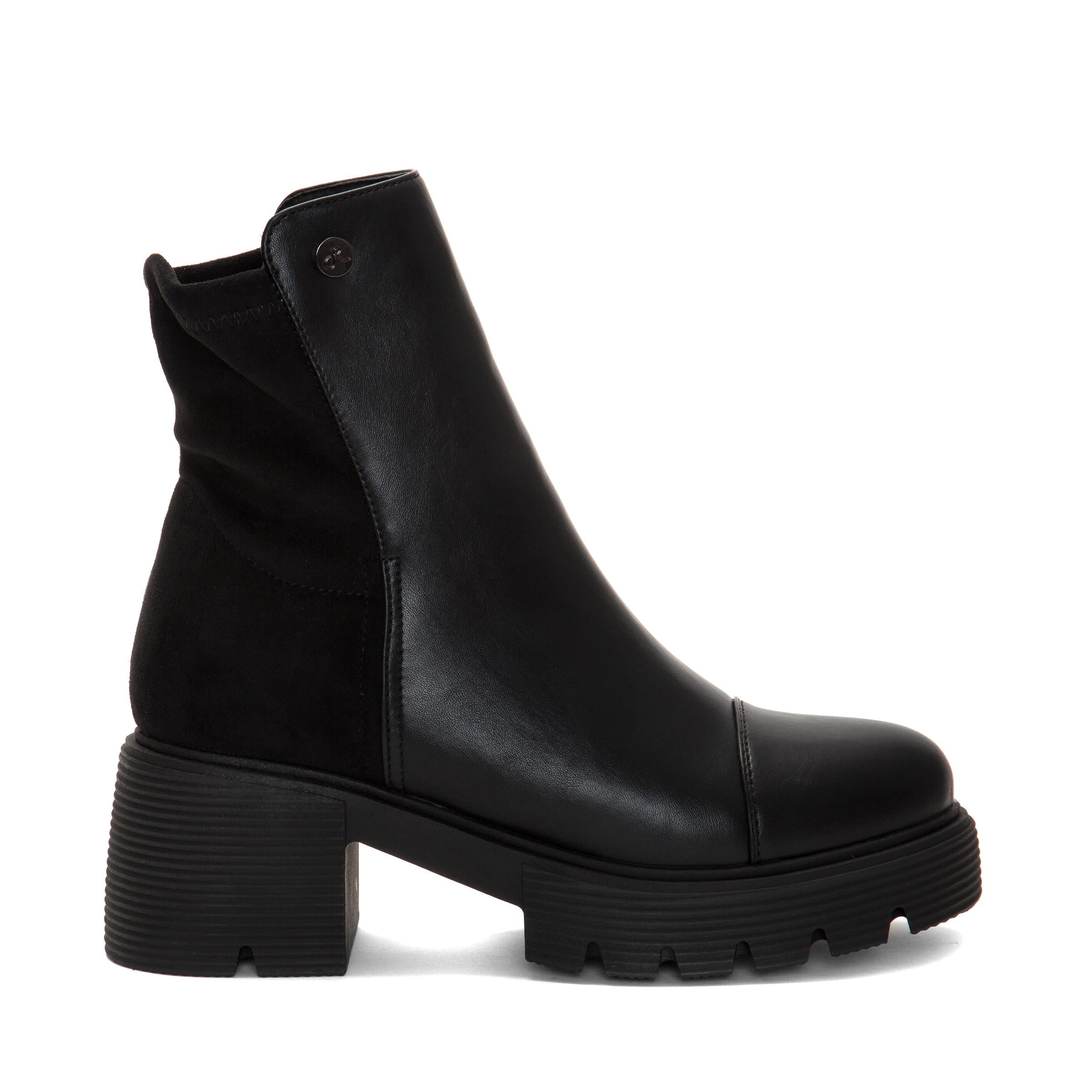 Religious Comfort Women's Rockberry Black M