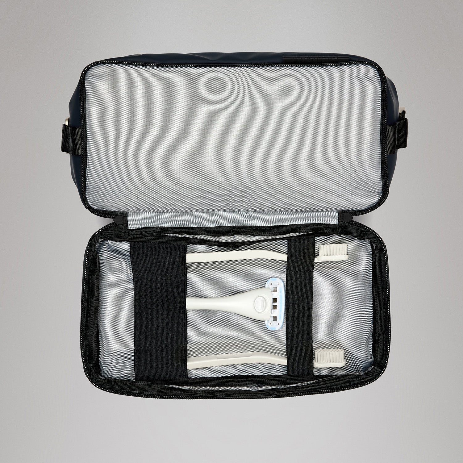 Rains Otaru Washbag in Drift