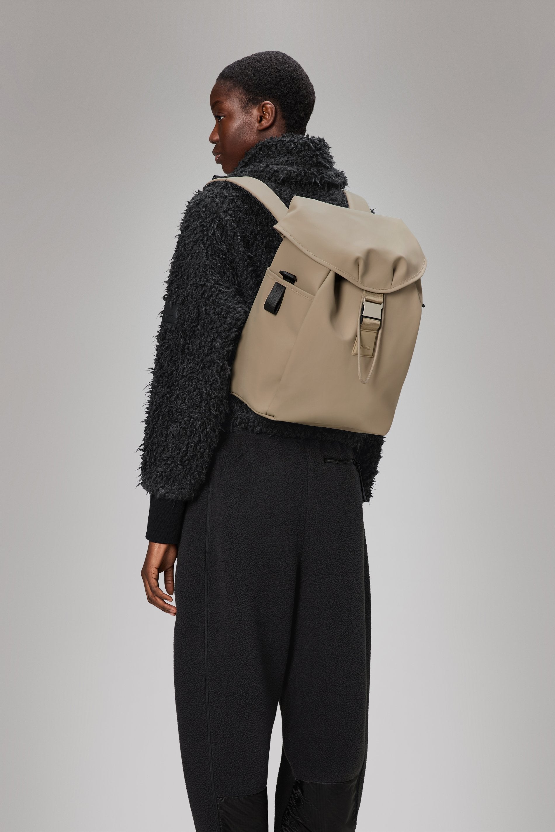 Sac à dos seau Rains Valera beige